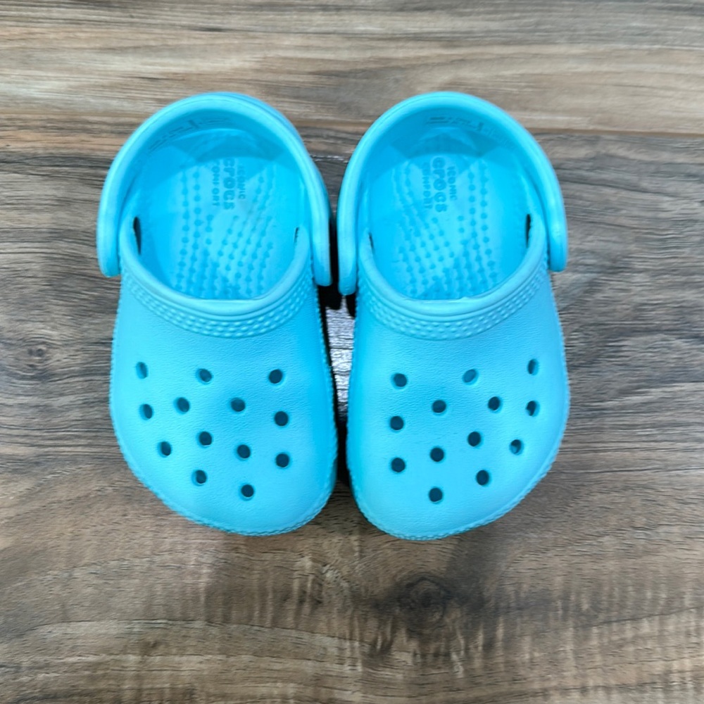 Crocs Toddler Size 4